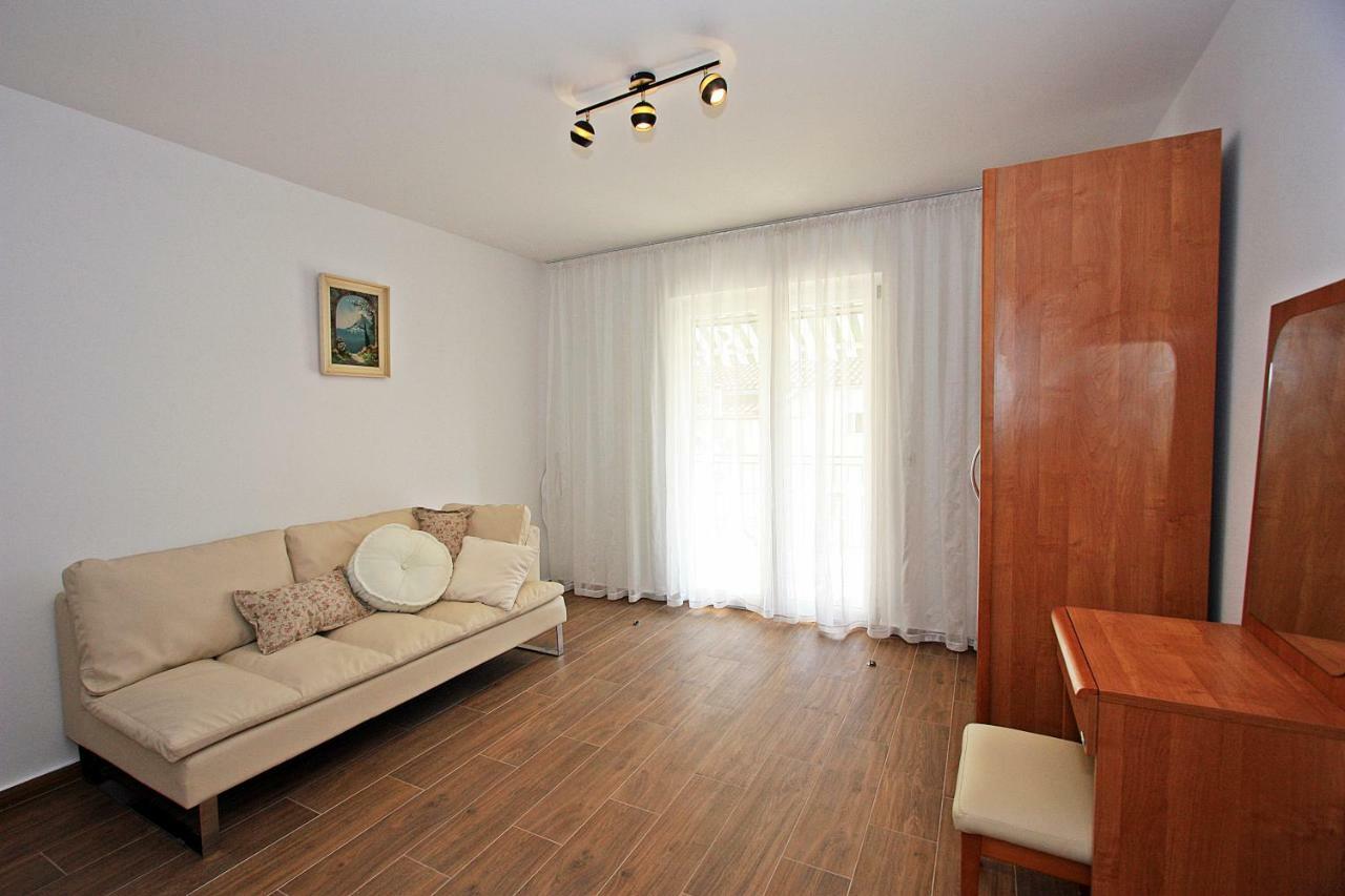 Villa V&D Milna  Zewnętrze zdjęcie